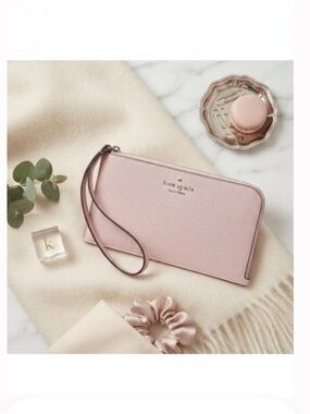 NWT Kate Spade New York Lucy Medium L-Zip Wristlet Tutu Pink Leather